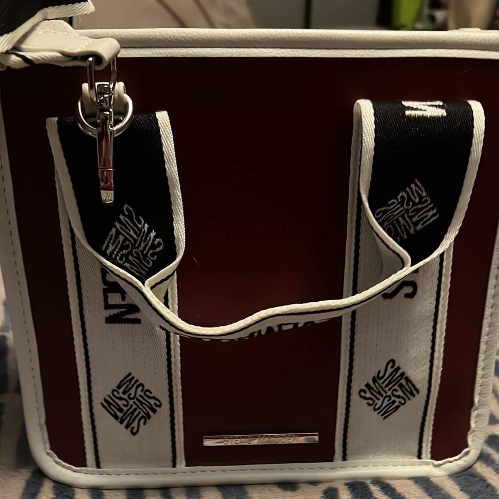 Steve Madden crossbody